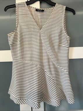 DKNY White and Black Striped Sleeveless V-Neck Blouse